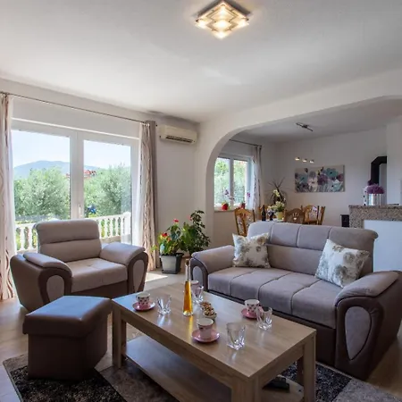 Brecic 2 Apartment