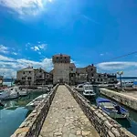 Apartment Brecic 2 Kastela